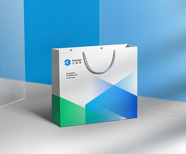 美寶蓮將化妝品品牌設(shè)計(jì)帶入了一個(gè)新時(shí)代